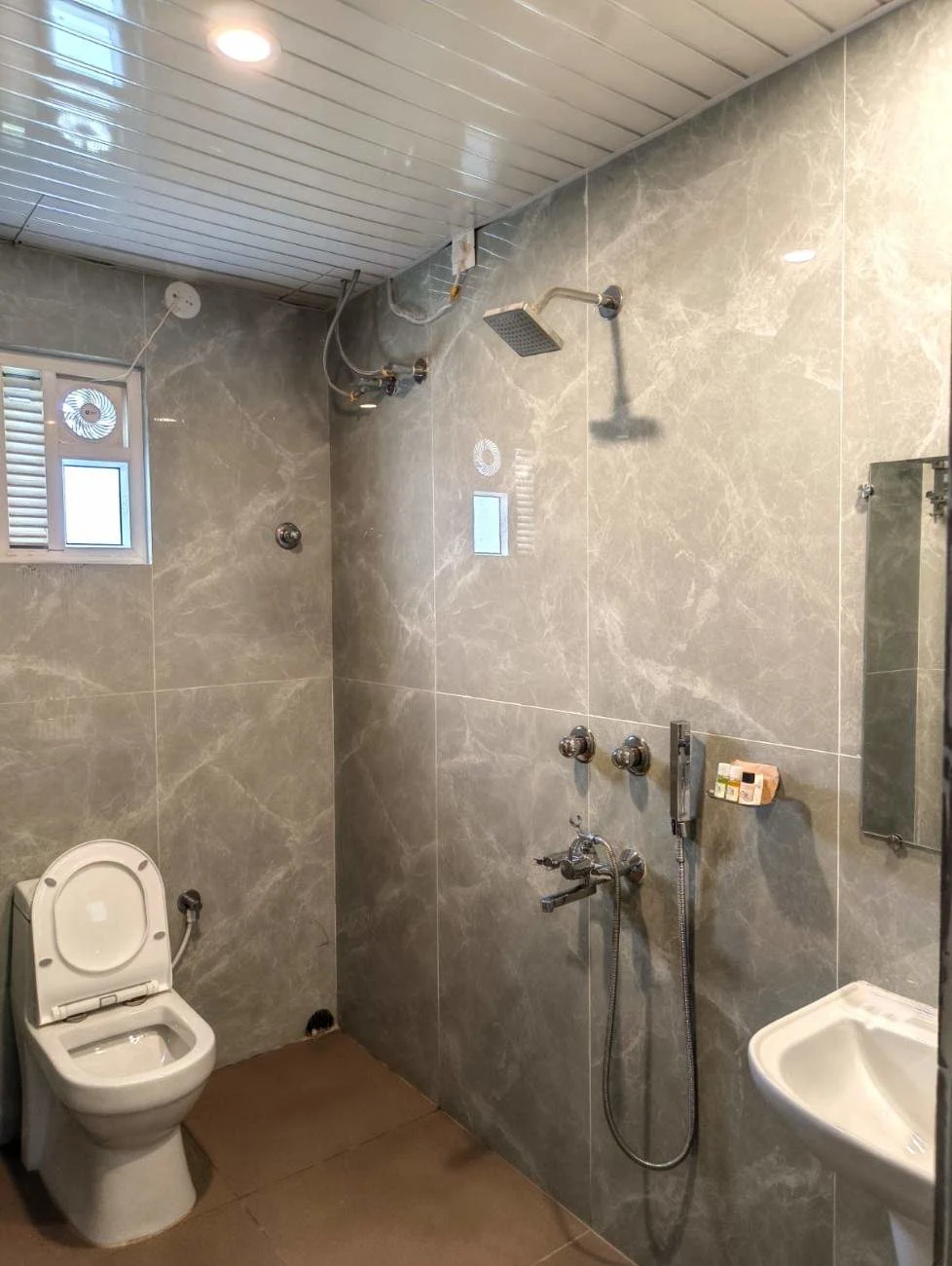 Elegant Ensuite