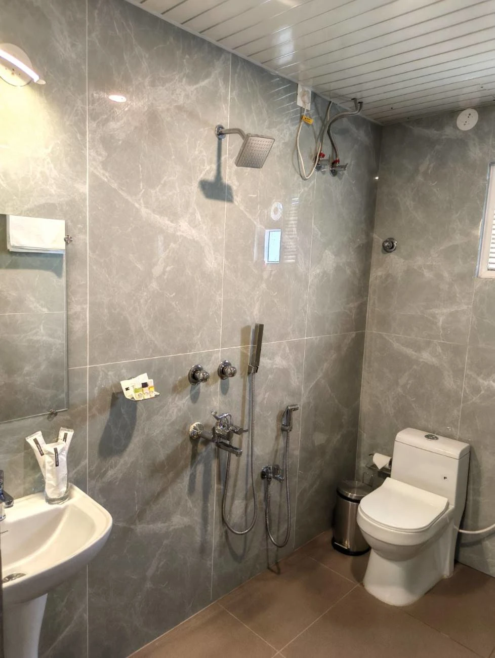 Elegant Ensuite