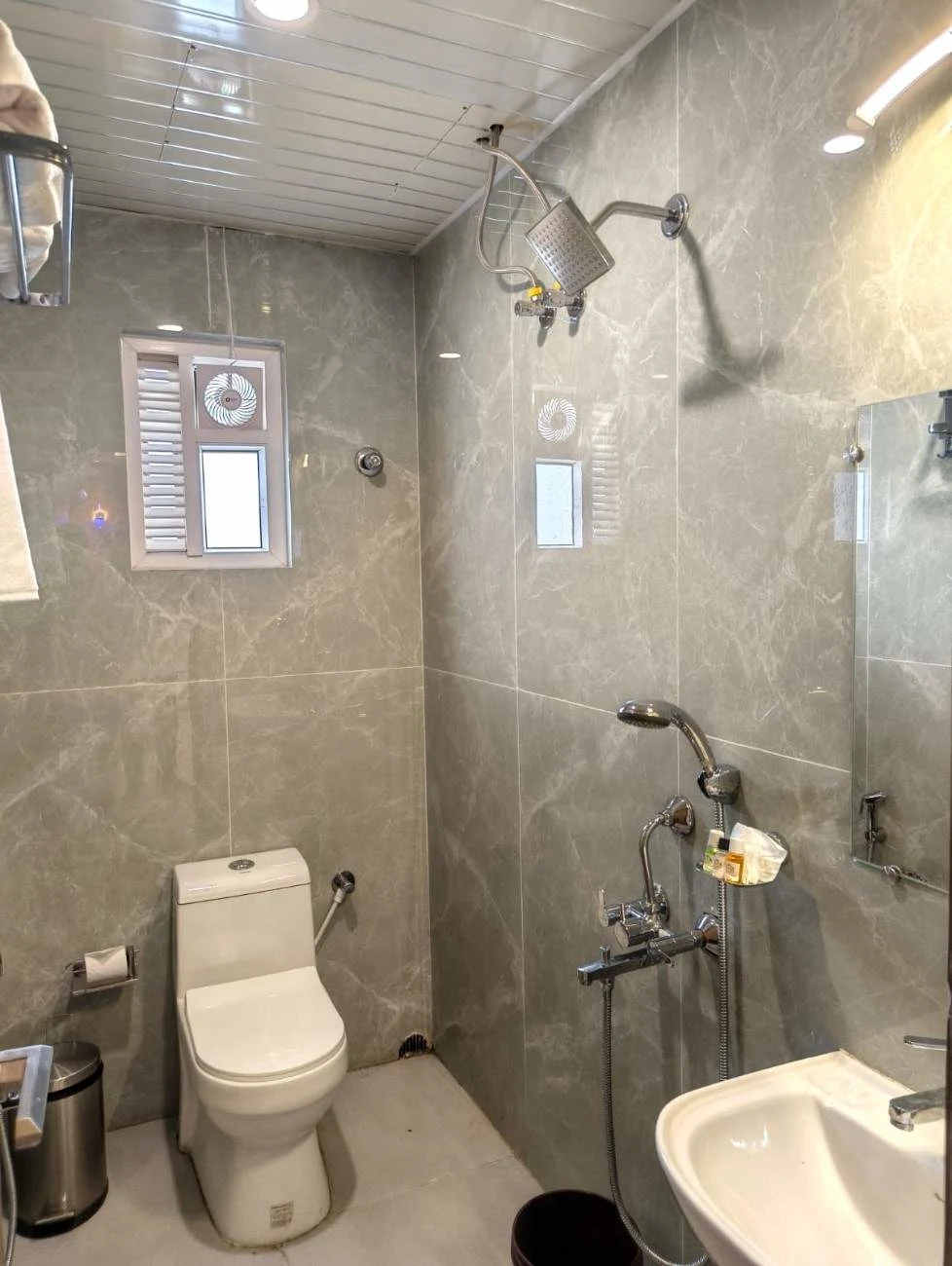 Elegant Ensuite